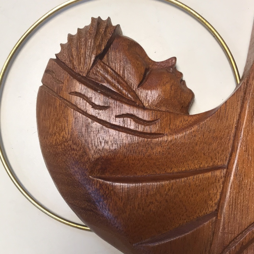 Vintage/MCM Wooden & Brass Madonna & Child Wall Hanging - Picture 3 of 7